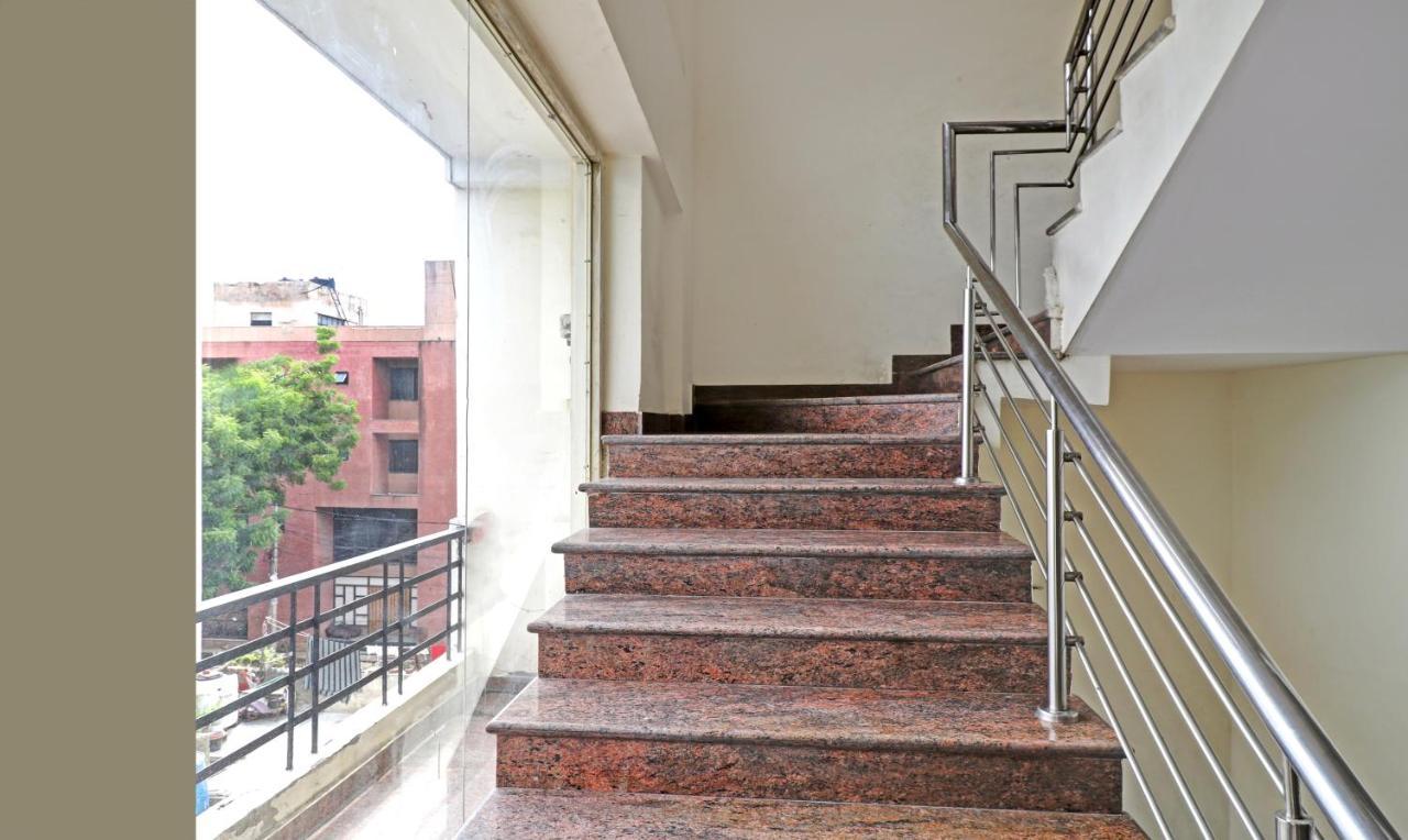 Treebo Galaxy Rooms Nueva Delhi Exterior foto
